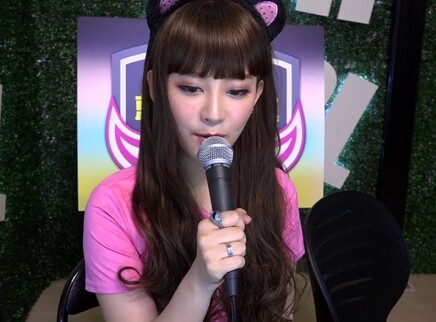 毒药颠覆扮演甜心辣妹萌出血