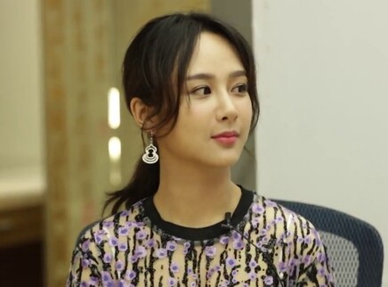 杨紫被曝“暗恋”李易峰