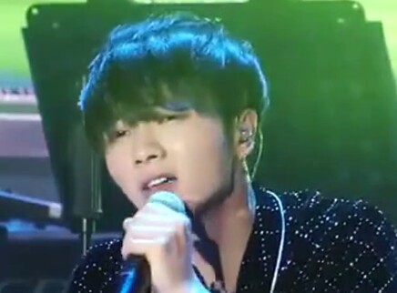 华晨宇《写给未来的孩子》