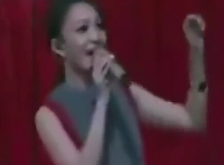 猜哪个是张韶涵本人？