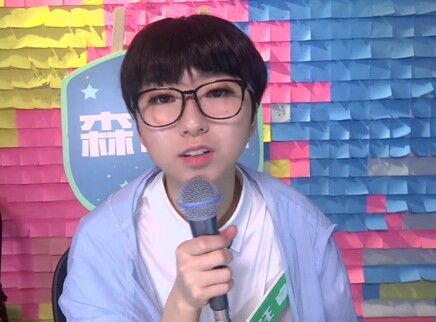 汪睿轻松转换知性与斯文