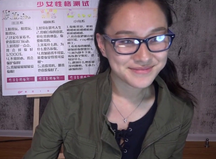 李子卿成中文困难户
