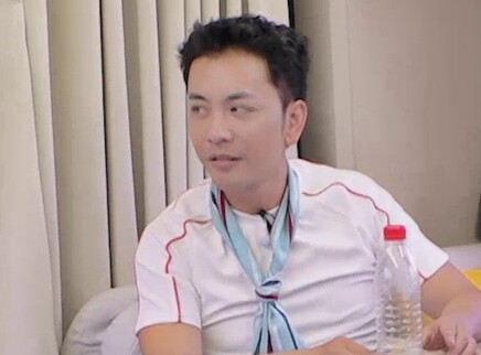 悄悄话：梁淞控诉何美延