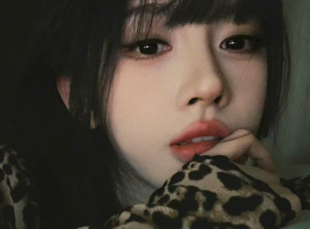 鞠婧祎周末分享美照