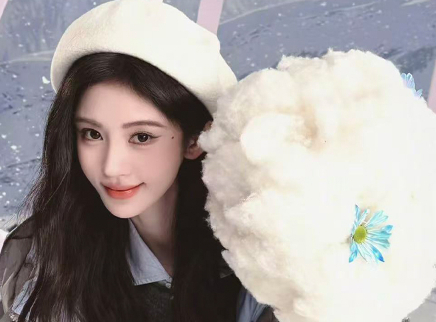 鞠婧祎分享冬日氛围感大片