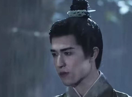 尹浩宇《明月录》雨中骑马路透