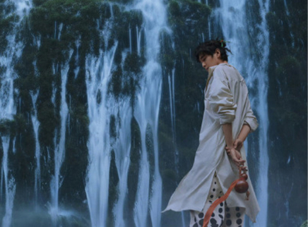 张若昀分享9宫格时尚大片