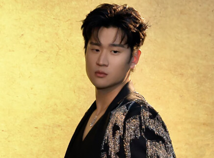 周兴哲随性洒脱表现力强