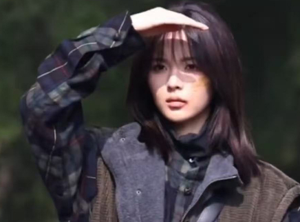 杨超越《今天是太阳雨》造型