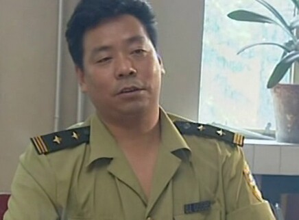 黑白大搏斗 4集