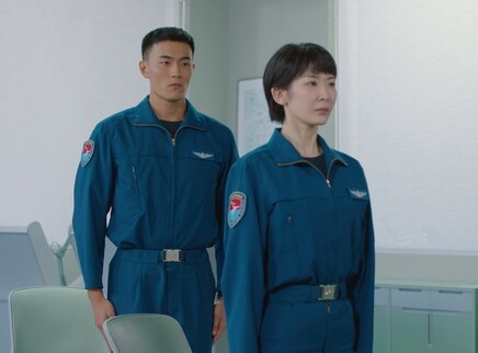 轰炸天团 8集