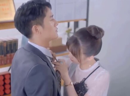本宫今天不加班 越南语版 4集